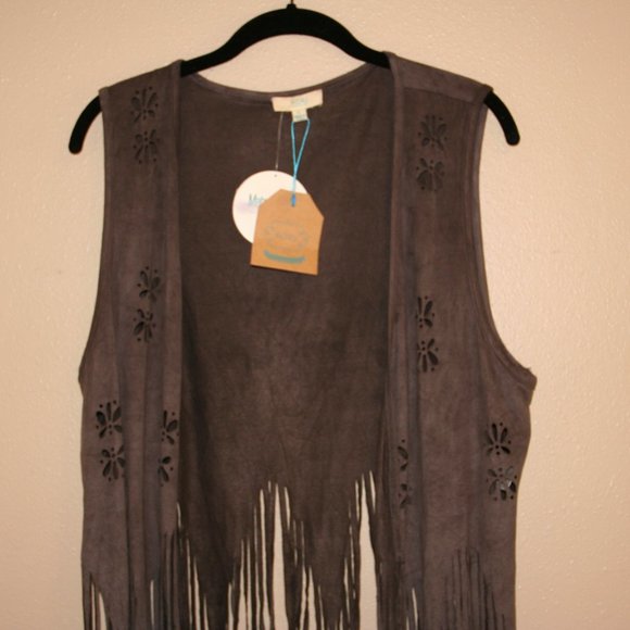 Kori America Sleeveless Fringe Jacket with flower cut outs - Picture 3 of 6